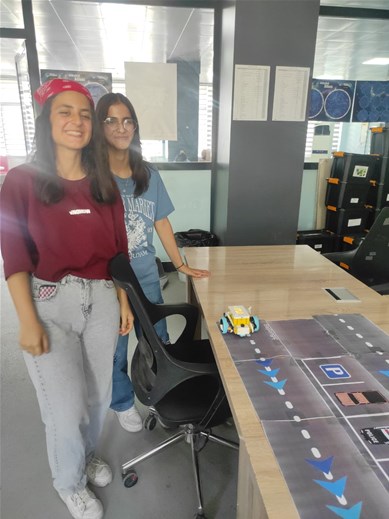 DENEYAP ATÖLYESİNDE PROJE ŞENLİĞİ