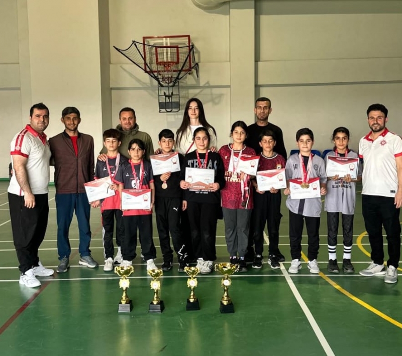 BALPINAR ORTAOKULU’NDAN FLOOR CURLİNG’DE BÜYÜK BAŞARI