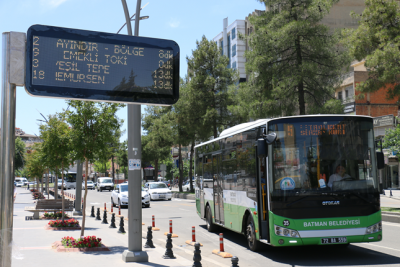 1430 OTOBÜS DURAĞIMIZ VAR