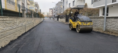 1,5 AYDA 7 BİN 335 TON ASFALT SERİMİ GERÇEKLEŞTİRDİK