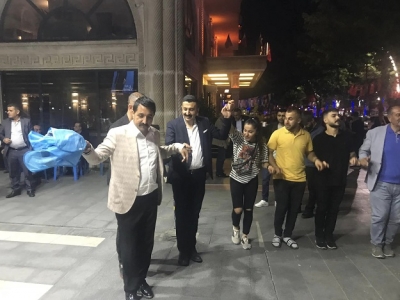 “15 MAYIS’TA HEP BİRLİKTE İKTİDAR HALAYI ÇEKECEĞİZ”