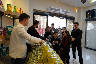 2 BİN ÇOCUĞA GLÜTENSİZ GOFRET VE LİMONATA