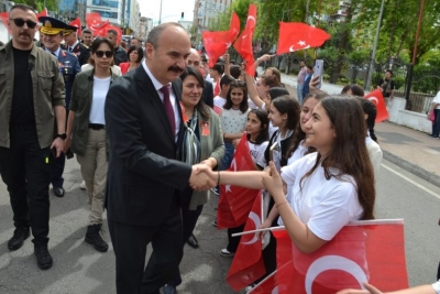 23 Nisan coşkusu