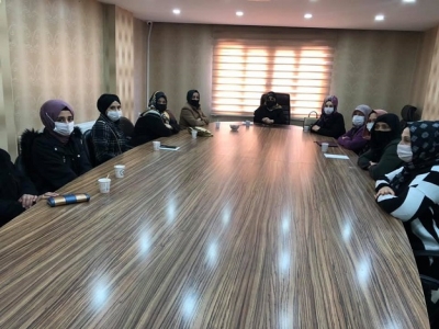 AK PARTİ'Lİ KADINLAR MÜLAKATTA