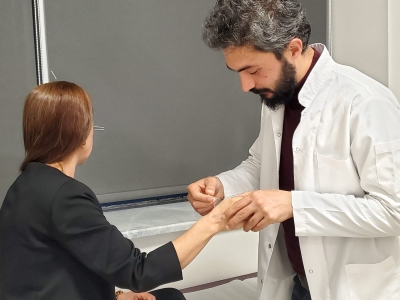 Akupunktur tedavisi başladı