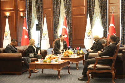 ANAVATAN PARTİSİ’NDEN BAYRAMLAŞMA TURU