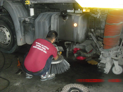 ATÖLYELERDE KESİNTİSİZ HİZMET İÇİN ÇALIŞIYORLAR