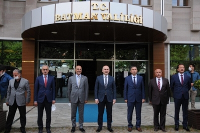 Bakan Karaismailoğlu Batman’da Temaslarda Bulundu