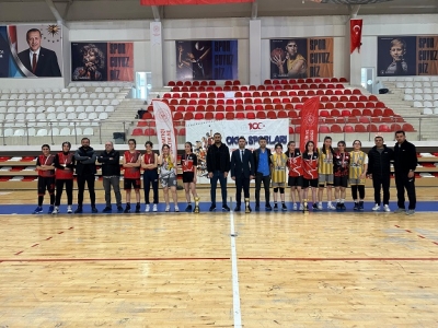 BASKETBOLUN ŞAMPİYONU YAHYA KEMAL