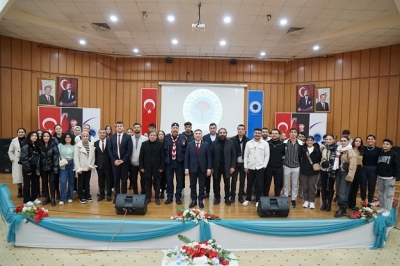 BATMAN ÜNİVERSİTESİNDE İZCİLİK KONFERANSI DÜZENLENDİ