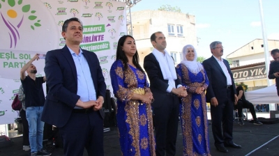 BATMAN’DA ONBİNLER YEŞİL SOL PARTİ MİTİNGİNDE BULUŞTU….