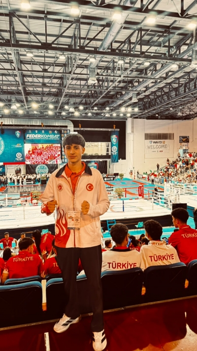BATMANLI SEMİH İTALYA’DA DÜNYA ARENASINDA