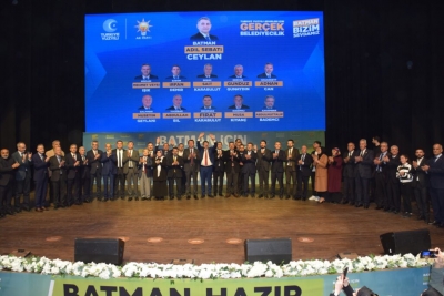 “Belediye önünde zeybek oynayacağım”