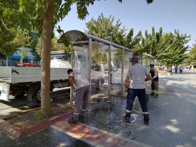 BELEDİYEDEN SONBAHAR TEMİZLİĞİ