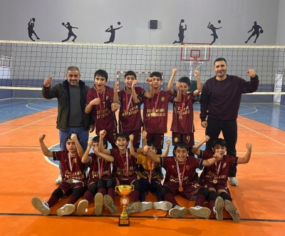 BEYÇAYIRI KÖYÜ KÜÇÜKLERİ TARİH YAZIYOR