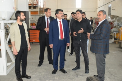 “Bir kişiye iş sağlamak büyük ibadettir”