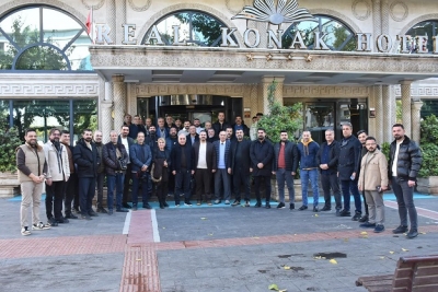 “BU BİR HİZMET YARIŞIDIR, SİYASİ YARIŞ DEĞİL”