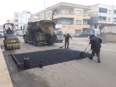 Caddeler onarılıyor
