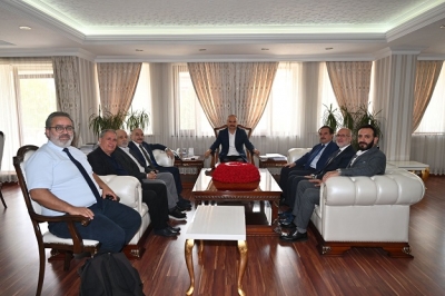 Cumhurbaşkanı Danışmanlarından Valiye Ziyaret 