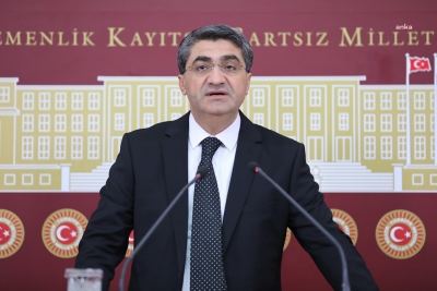 Dikkatler, Cumartesi Annelerine çekildi