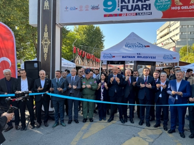 DOĞRU, 9. KİTAP FUARI’NIN AÇILIŞINA KATILDI
