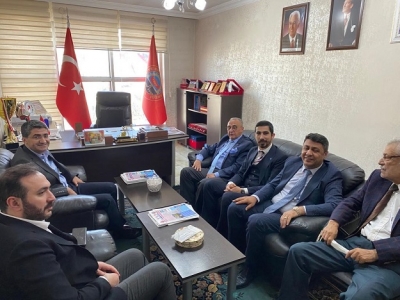 EMEKLİLER DERNEĞİ'Nİ ZİYARET ETTİ