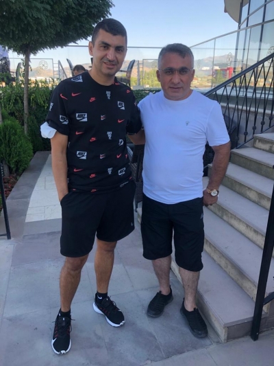FARUK AKIL; 