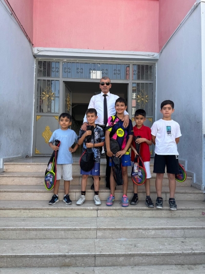 FATİH İLKOKULU BAŞARILI ÖĞRENCİLERİNİ ÖDÜLLENDİRDİ