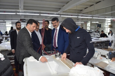 FERHAT NASIROĞLU TEKSTİL EMEKÇİLERİNİ ZİYARET ETTİ