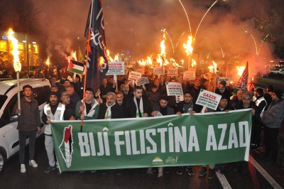 Gazze için ‘meşaleli yürüyüş’