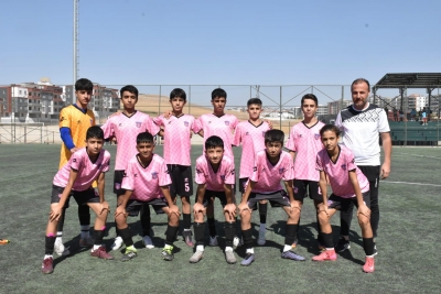 GELİŞİM LİGLERİNDE 300 FUTBOLCU SAHADA