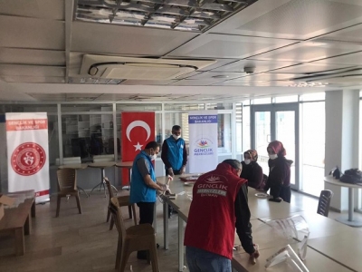 GENÇLİK, SİPER OLDU