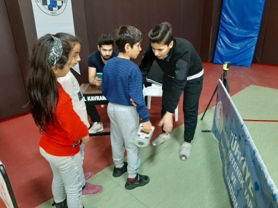 GENÇLİK YETENEK AVINDA