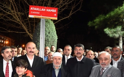 Hamidi caddesinin tabelası asıldı