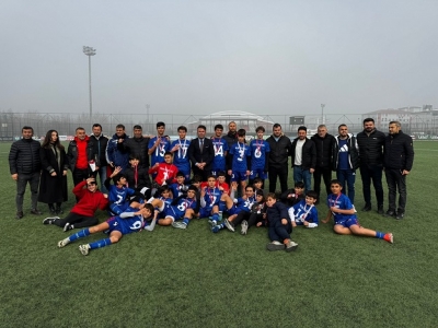 HEM SPORTİF HEM AKEDEMİK ALANINDA BAŞARILI OKUL