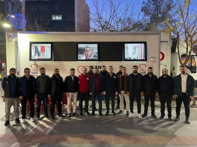 HÜDA PAR’dan kan bağışı