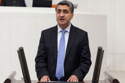 İktidar, muhalif belediyeleri cezalandırmaktan vazgeçsin!