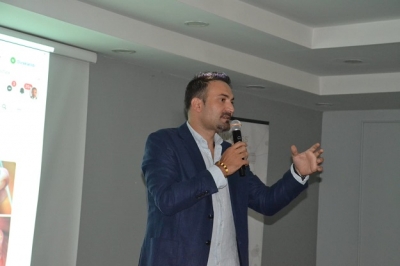 İmplantoloji seminerine yoğun ilgi