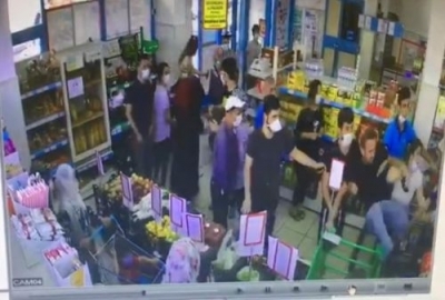 İndirimi duyan ‘Korona’yı unuttu