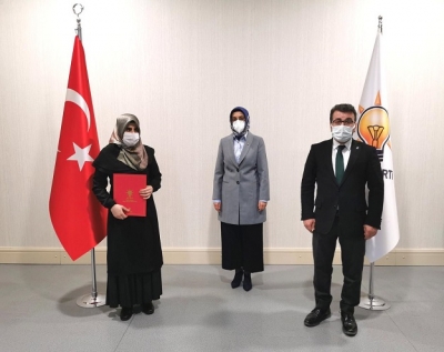 KADIN KOLLARINDA AKSOY DÖNEMİ