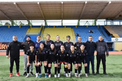 KADINLAR DEPLASMANDAN 1 PUANLA DÖNDÜ