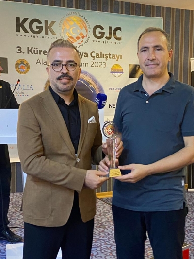 KGK’DEN ARSLAN’A ONUR PLAKETİ