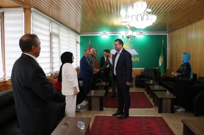 KHK mağdurlarından Milletvekili Ramanlı’ya ziyaret