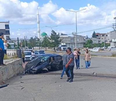 Kırmızı ışıkta araca çarptı!