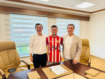MERT ÇAPAR PETROLSPOR'DA