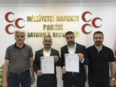 MHP’DE 18 YILLIK BAŞKANLAR DEĞİŞTİ 
