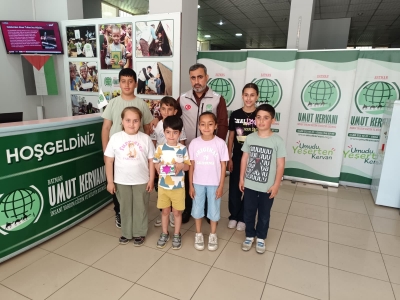 MİNİK ELLER GAZZE İÇİN BİRLEŞTİ