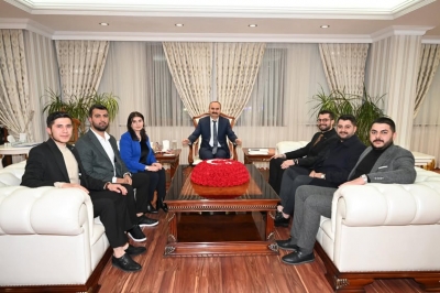 MÜSİAD'LI GENÇLER VALİ CANALP'IN MİSAFİRİYDİ