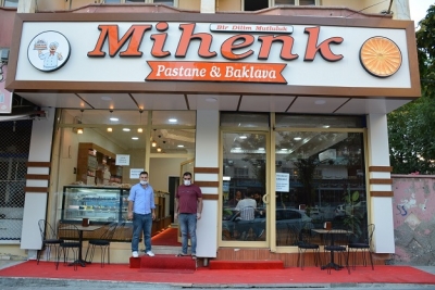 MUTLULUK VEREN ADRES, MİHENK PASTANESİ