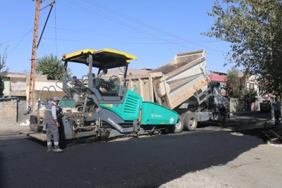 NERGİS CADDESİNE 8 BİN TON ASFALT